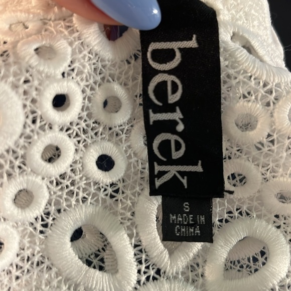 Berek Scalloped Lace Blazer White Embroidered Floral Size Small Summer - Picture 7 of 9